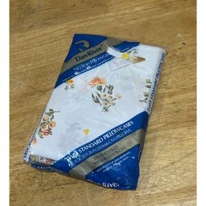 Vtg Dan River Standard Pillowcases Set Of 2 Percale Flowers‎ Orange Yellow 1970s